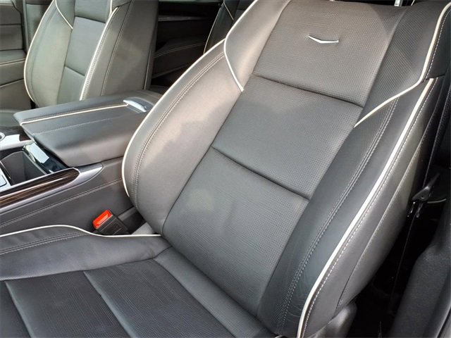 Certified 2025 Cadillac Escalade ESV Premium Luxury w/ LPO, Floor Liner Package image 17