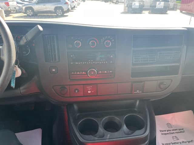 Used 2015 Chevrolet Express 2500 RWD image 12