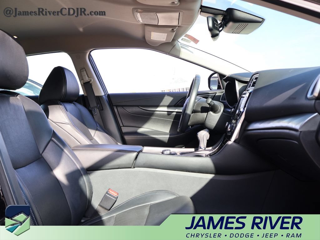 Used 2020 Nissan Maxima 3.5 SV w/ Floor Mat Group FWD image 9