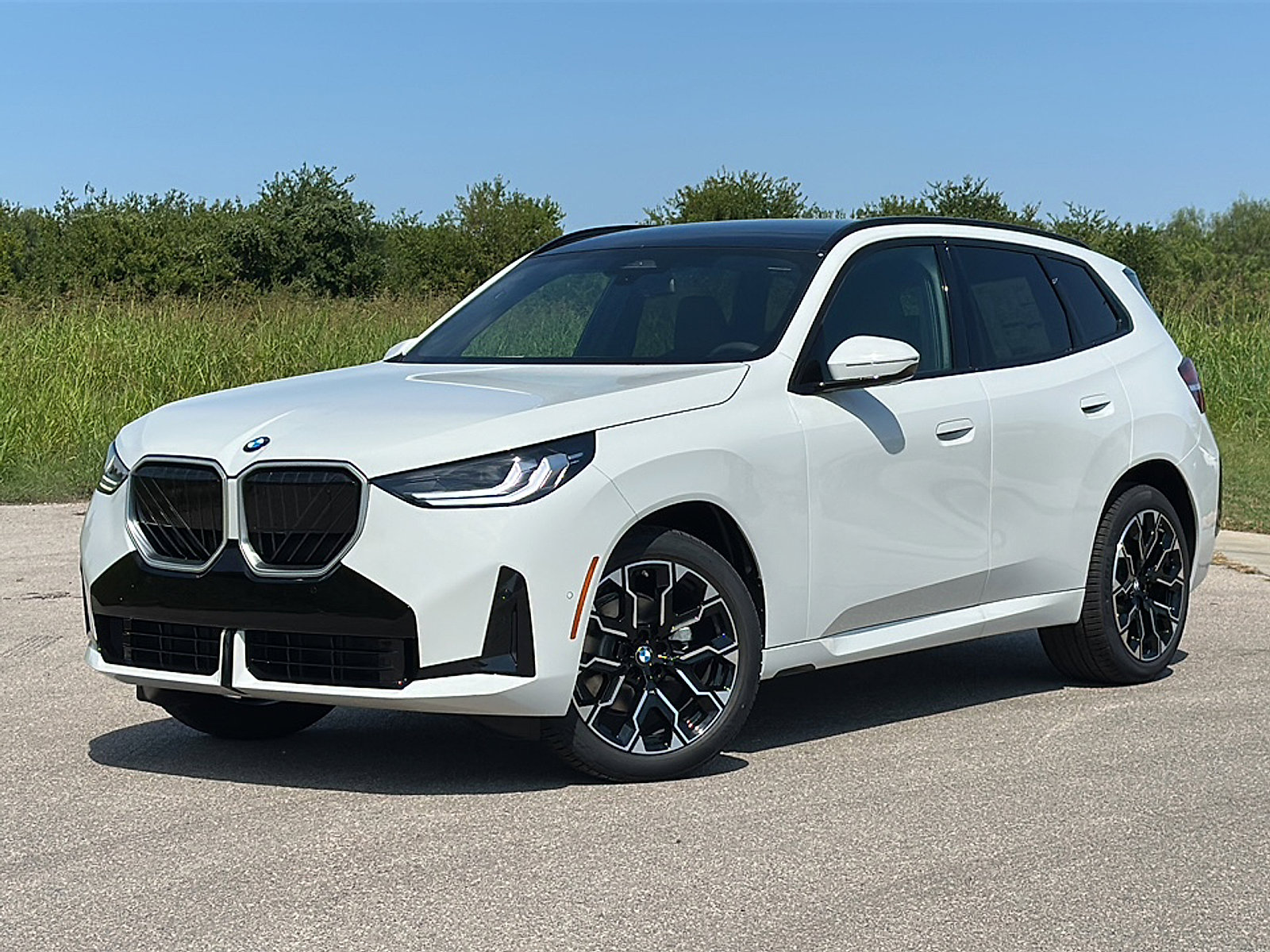 New 2026 BMW X3 xDrive30 w/ M Sport Package image 2