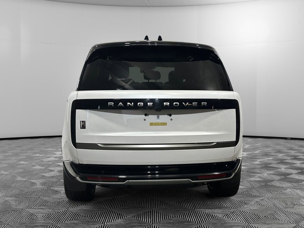 Used 2025 Land Rover Range Rover Long Wheelbase SE AWD/4WD image 4