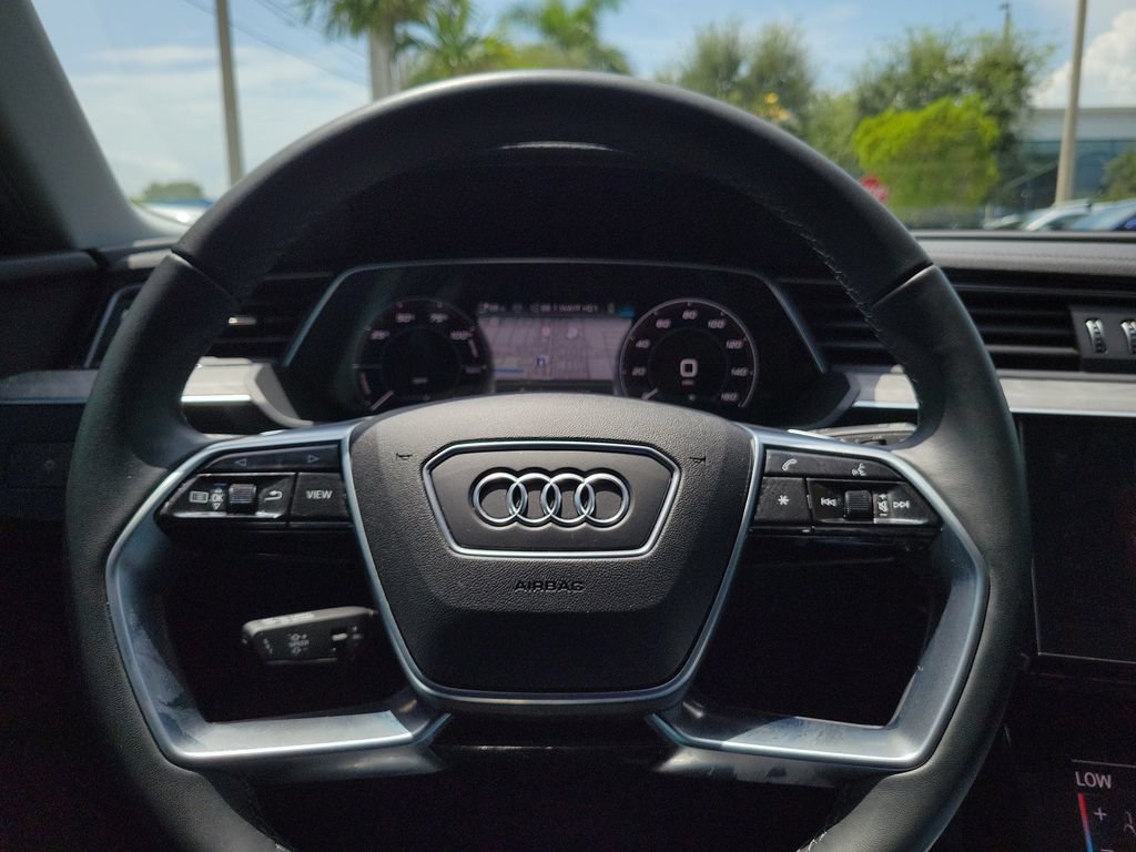 Certified 2024 Audi Q8 e-tron Premium AWD/4WD image 8