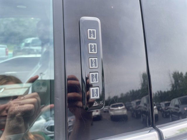 Certified 2021 Ford F150 Platinum w/ FX4 Off-Road Package image 18