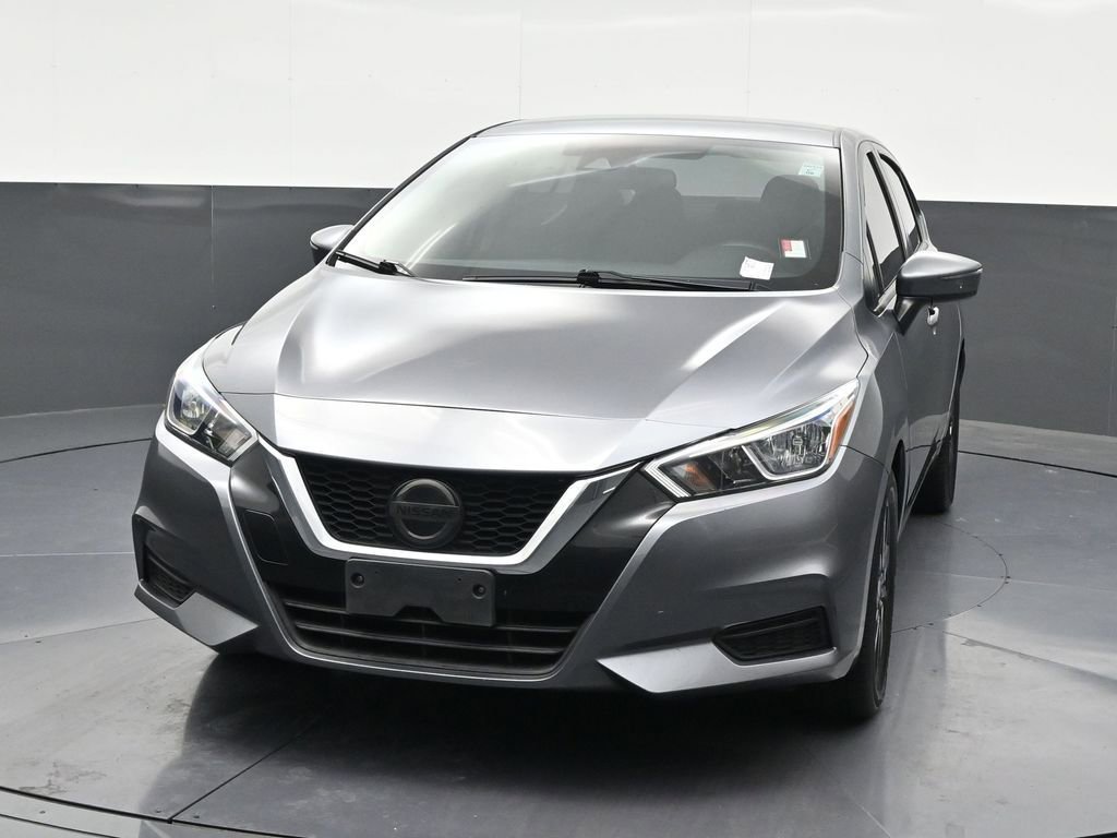 Used 2021 Nissan Versa SV FWD image 9