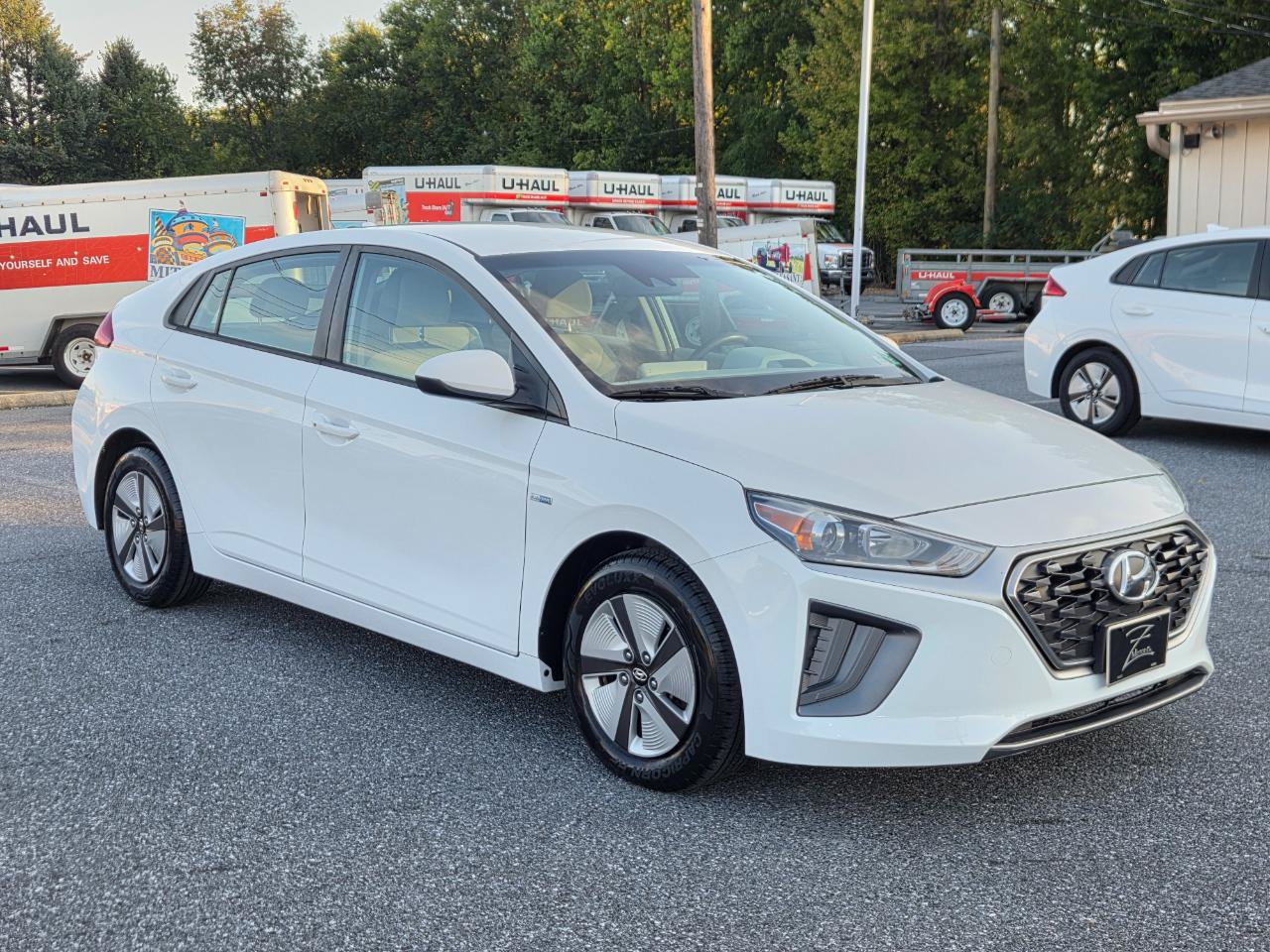 Used 2020 Hyundai Ioniq Blue FWD image 4