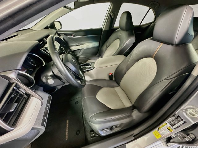 Certified 2020 Toyota Camry XLE FWD image 12