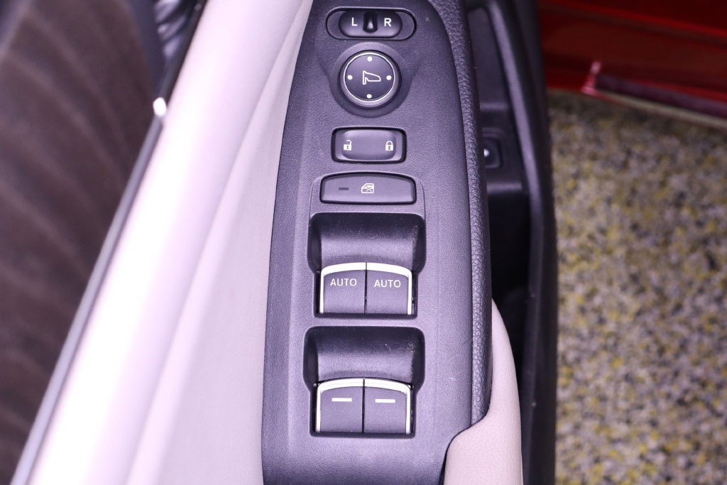 Used 2018 Honda Accord EX-L image 38