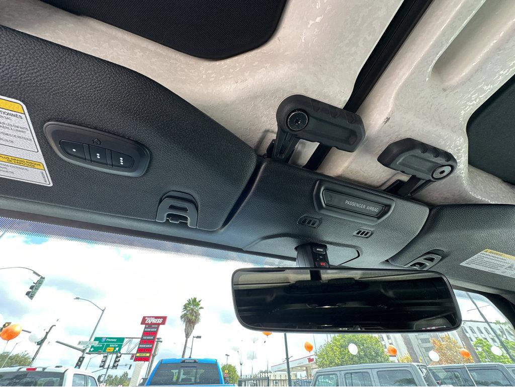 Used 2018 Jeep Wrangler Moab w/ Quick Order Package 24M Moab image 25