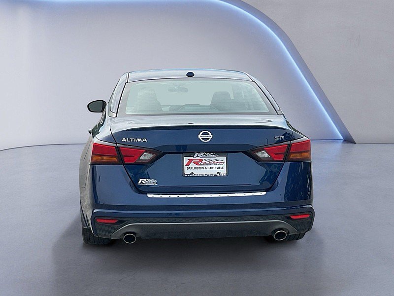 Used 2021 Nissan Altima 2.5 SR FWD image 3