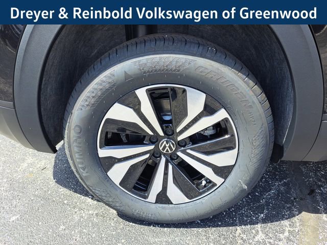 New 2025 Volkswagen Atlas Cross Sport SE image 3