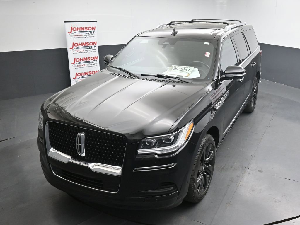 Used 2022 Lincoln Navigator Reserve AWD/4WD image 12