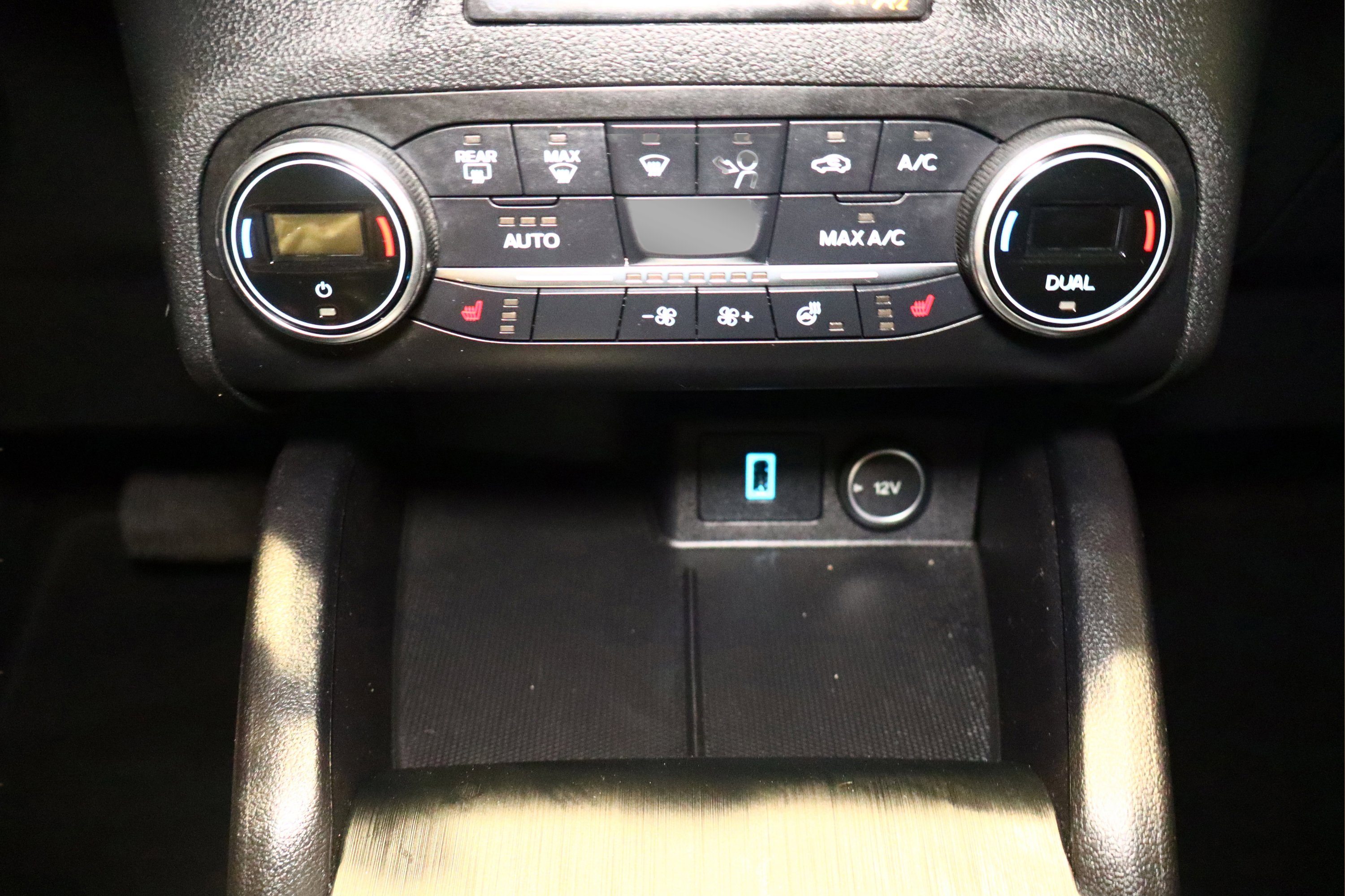 Used 2020 Ford Escape Titanium image 20