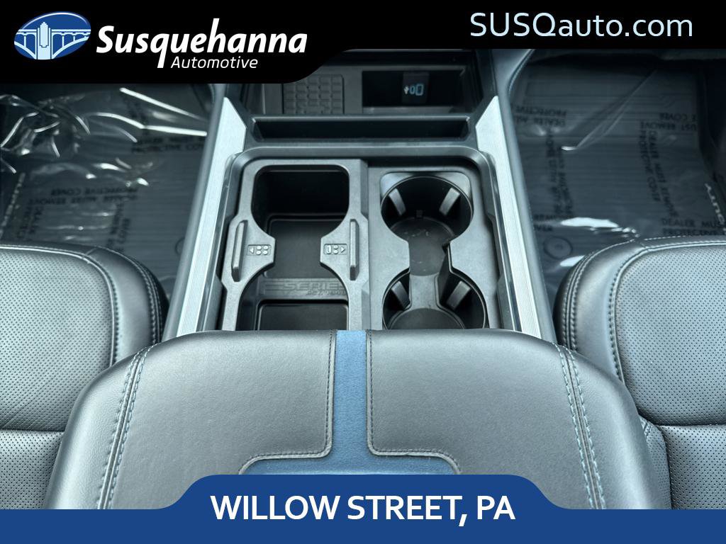 Used 2025 Ford F250 Platinum w/ FX4 Off-Road Package image 30