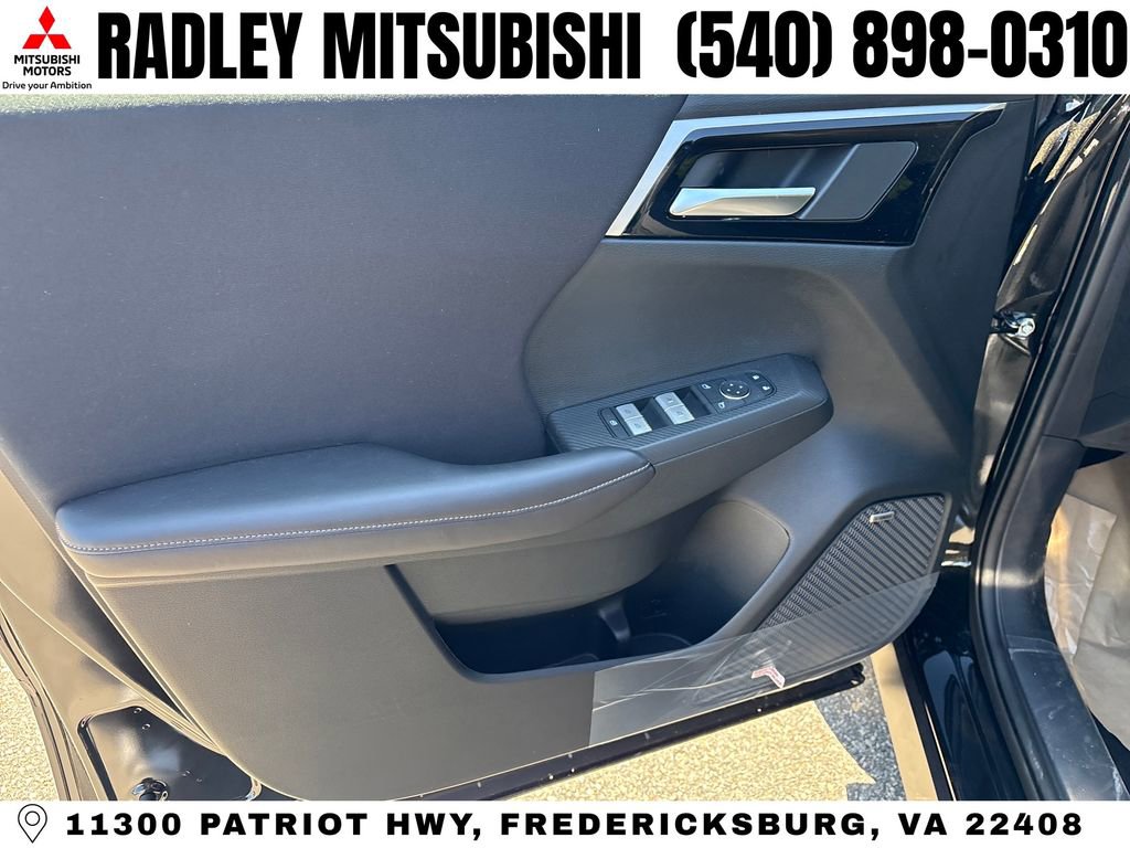 New 2026 Mitsubishi Outlander ES AWD/4WD image 5
