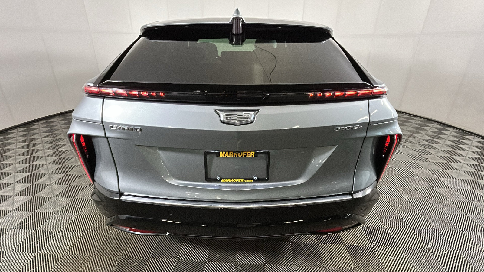 Used 2024 Cadillac Lyriq Luxury AWD/4WD image 4