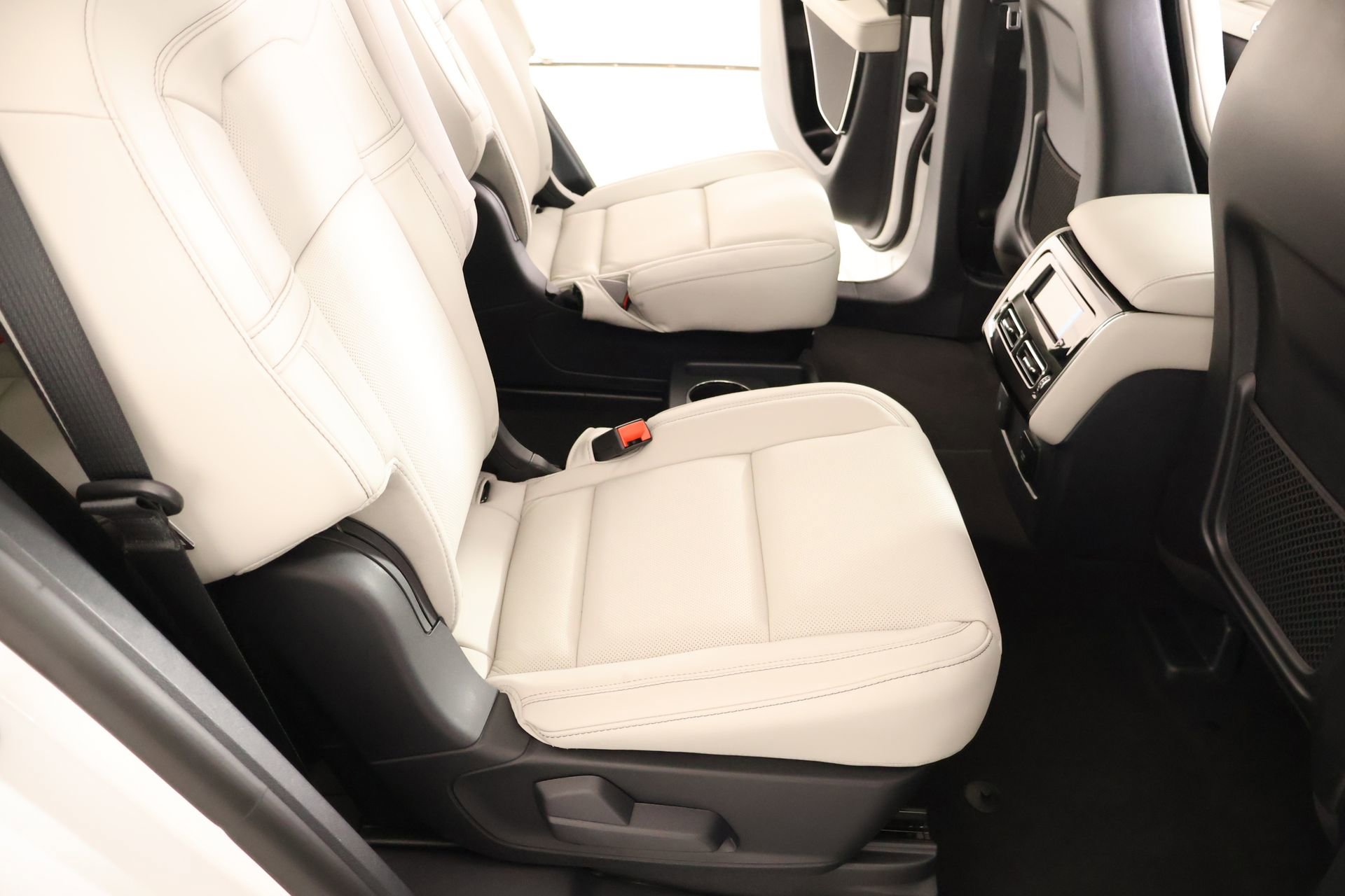 New 2026 Lincoln Aviator Reserve AWD/4WD image 15