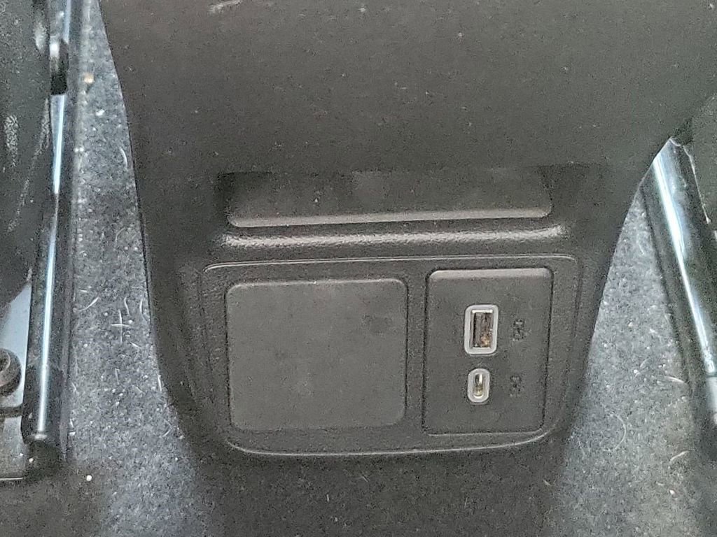 Certified 2020 Buick Encore GX Select w/ Experience Buick Package image 28