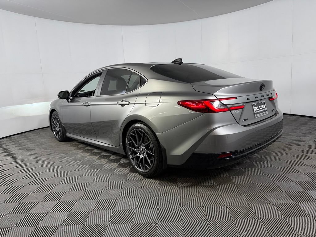 Used 2025 Toyota Camry XLE w/ Premium Plus Package FWD image 9
