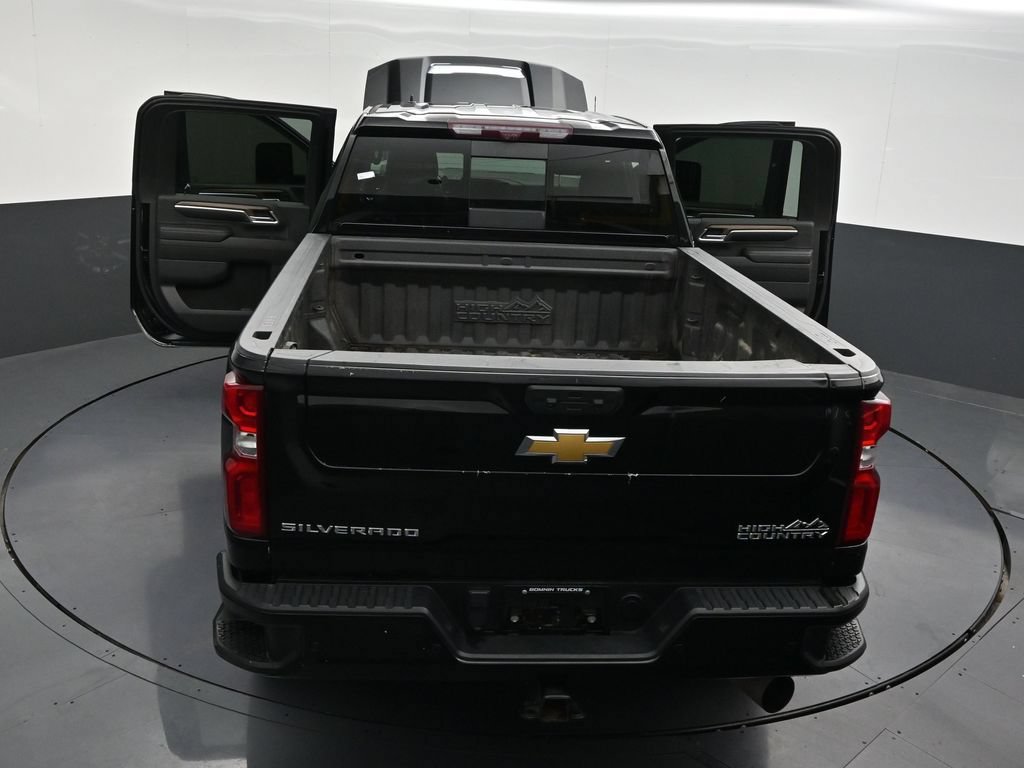 Used 2024 Chevrolet Silverado 2500 High Country w/ High Country Premium Package AWD/4WD image 37