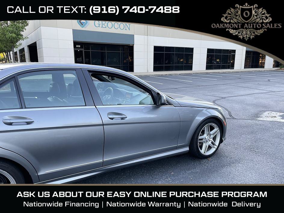 Used 2009 Mercedes-Benz C 300 Sedan image 8