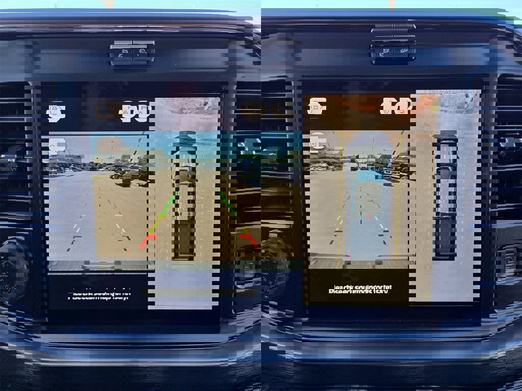 New 2025 Ford F250 Lariat w/ Lariat Ultimate Package image 18