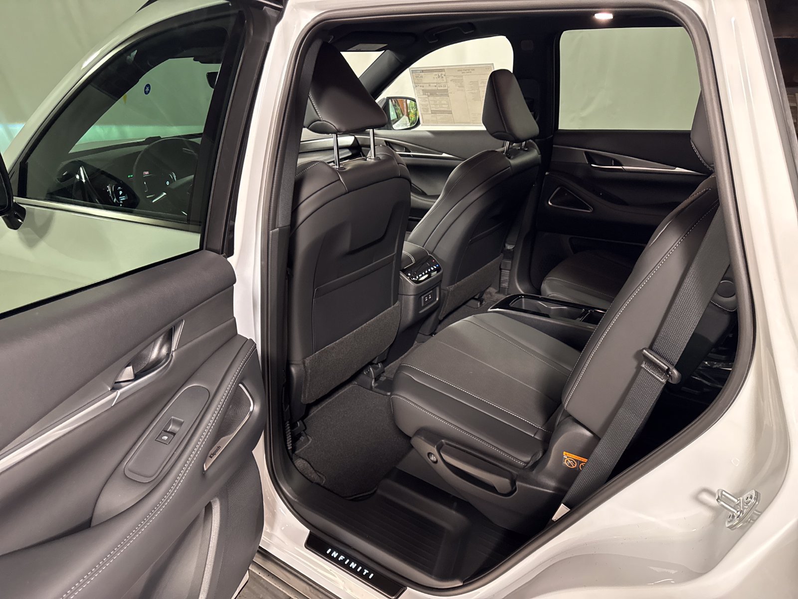 New 2027 INFINITI QX60 Sport w/ Dark Cargo Package AWD/4WD image 5
