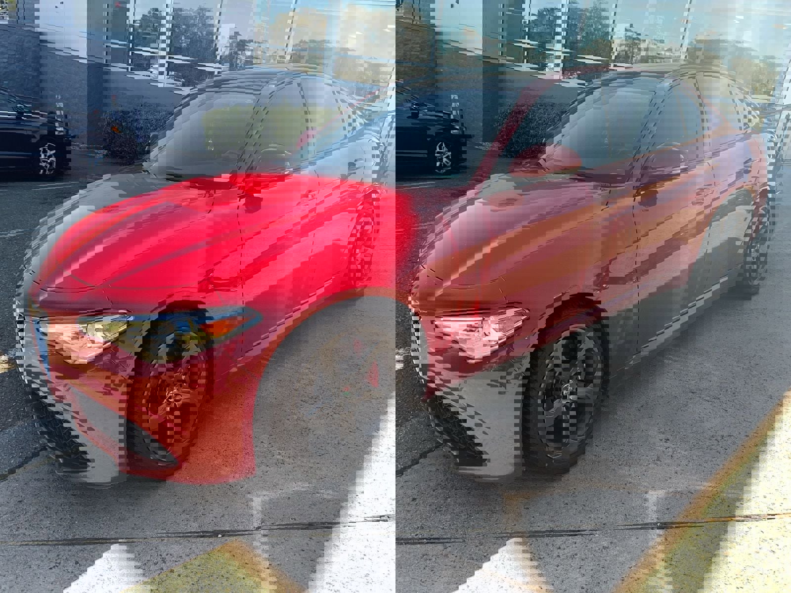 Used 2018 Alfa Romeo Giulia image 3