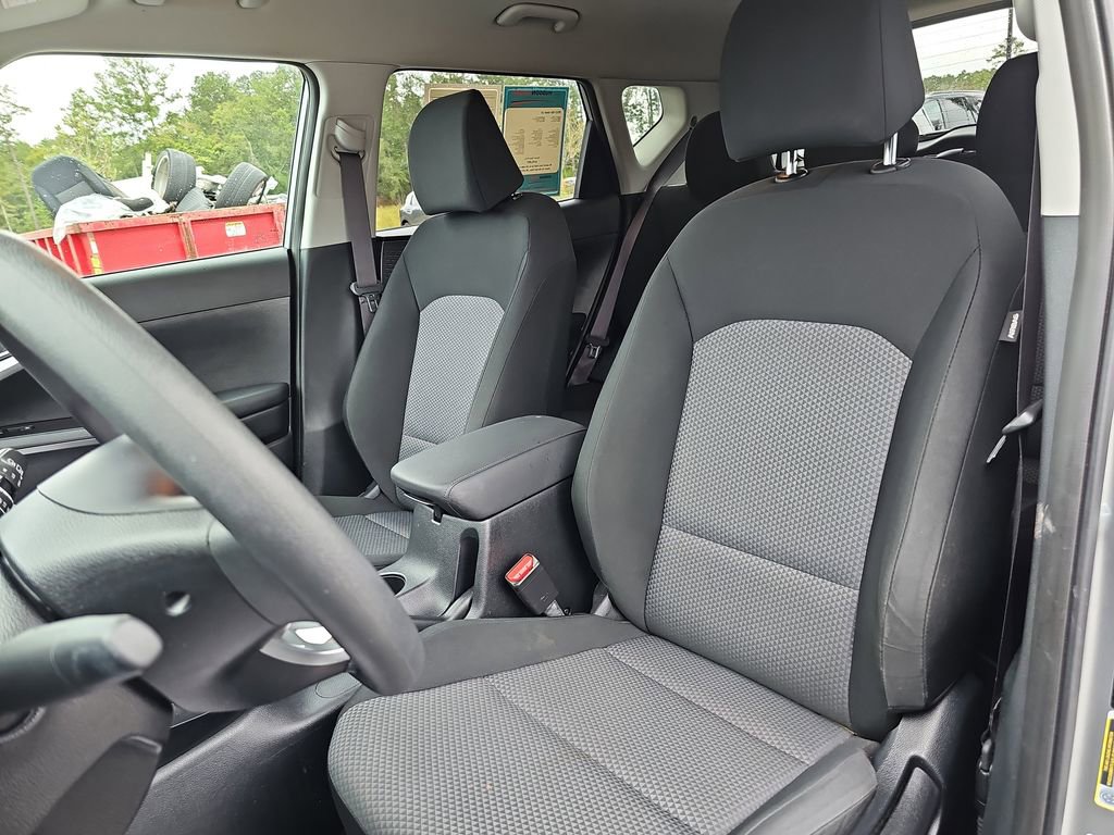 Used 2022 Kia Soul LX image 18