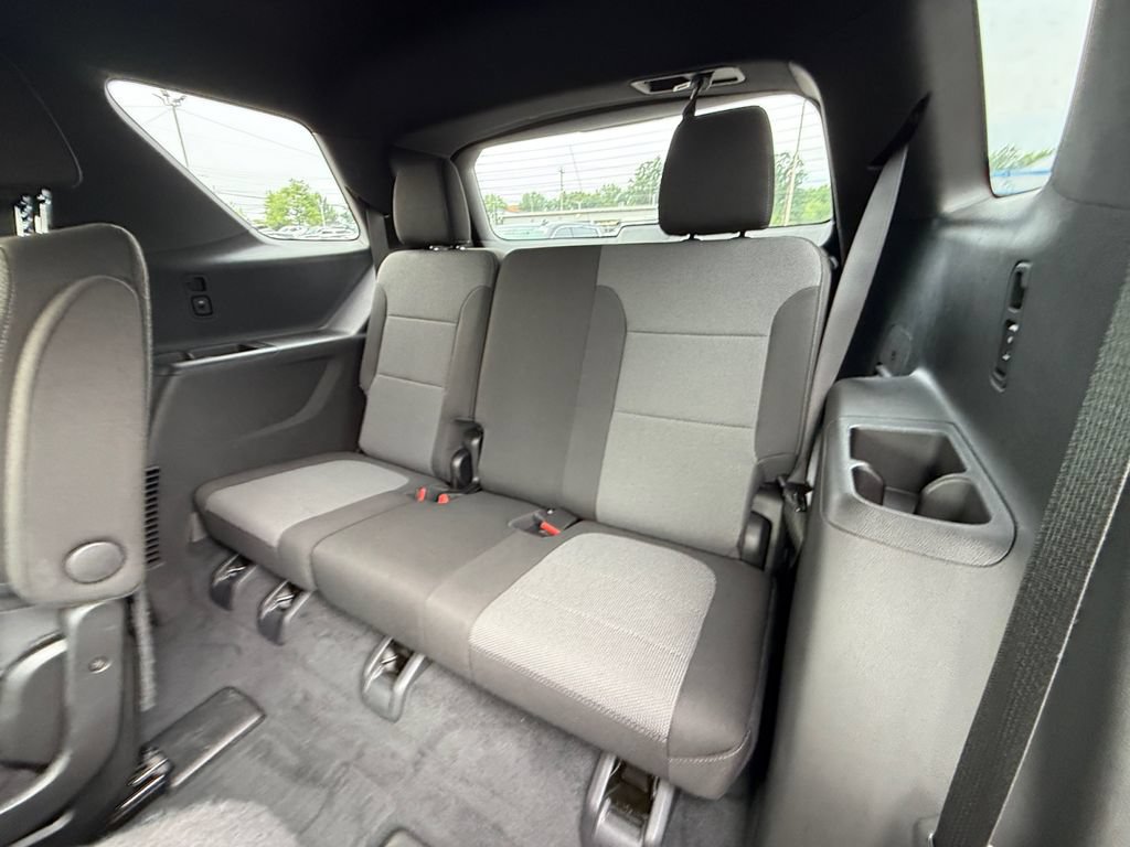 Used 2023 Chevrolet Traverse LT AWD/4WD image 23