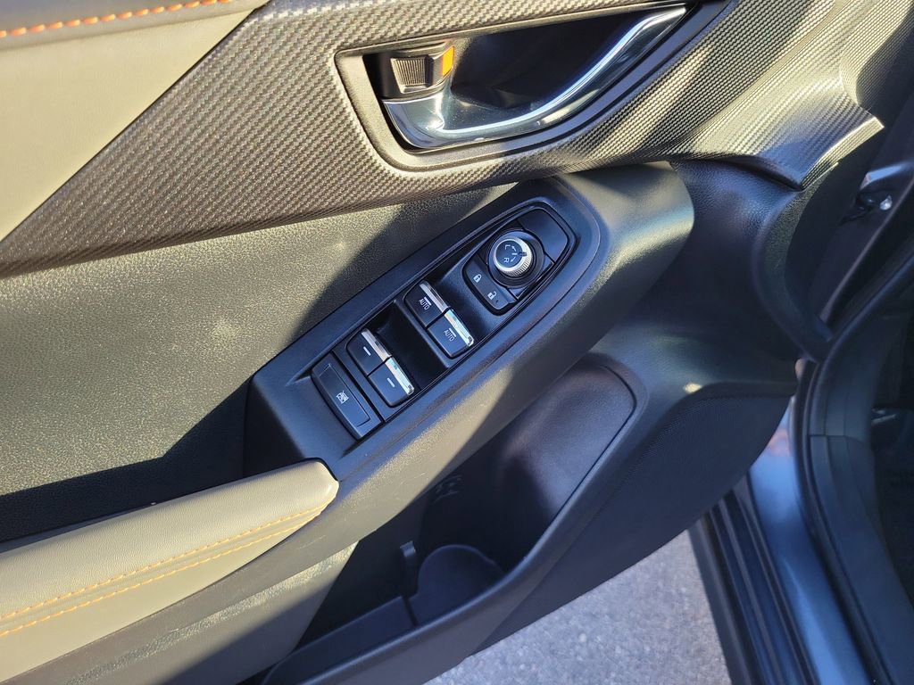 Used 2025 Subaru Crosstrek 2.5i Limited w/ Popular Package #3A image 16