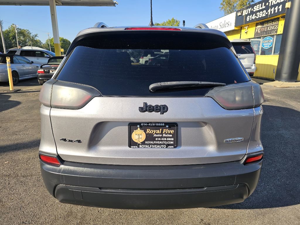 Used 2019 Jeep Cherokee Latitude w/ Popular Appearance Group image 12