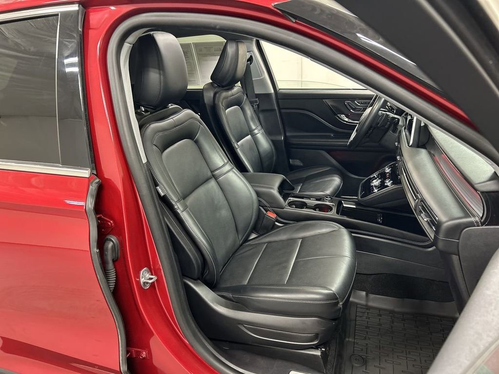 Used 2022 Lincoln Corsair Standard w/ Premium Package image 24