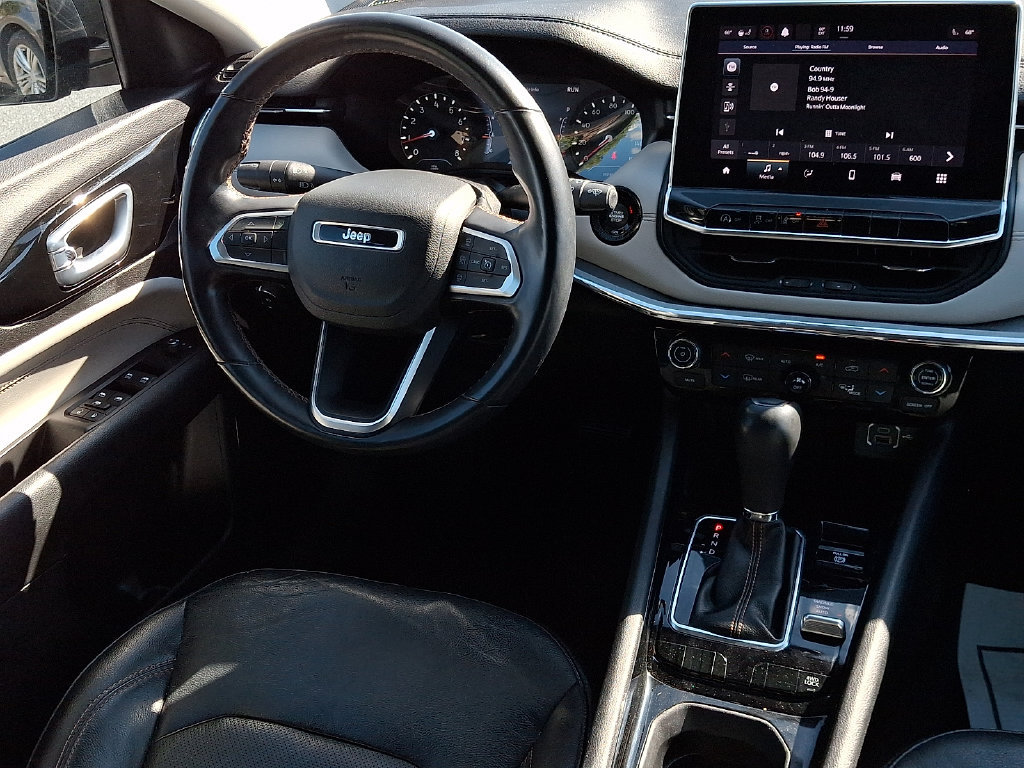 Used 2022 Jeep Compass Limited AWD/4WD image 14