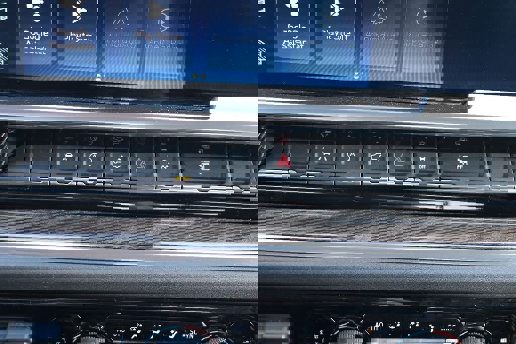 Used 2023 Chevrolet Silverado 1500 LT w/ Convenience Package II AWD/4WD image 21