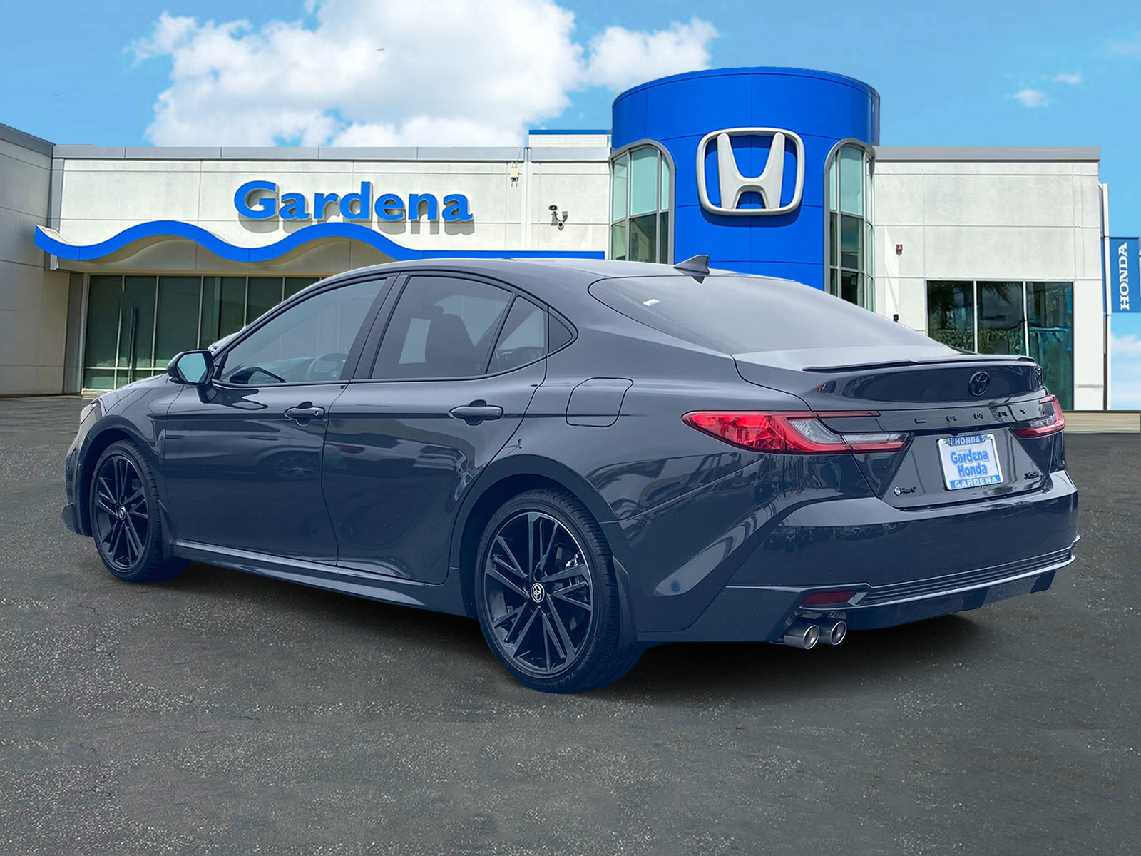 Used 2026 Toyota Camry XSE FWD image 4