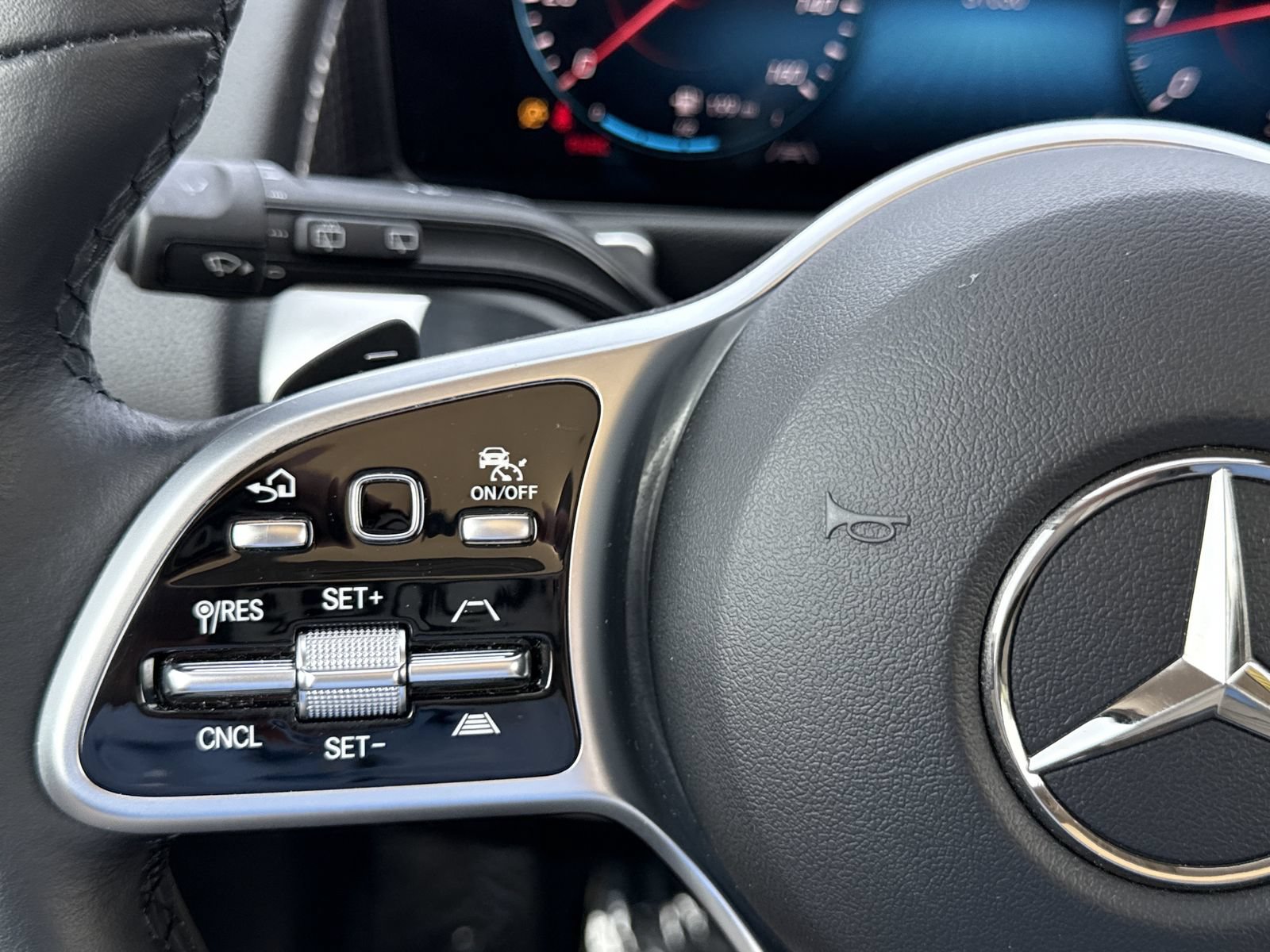 Certified 2022 Mercedes-Benz GLB 250 image 15