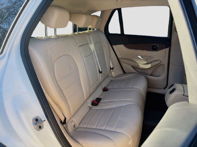 Used 2022 Mercedes-Benz GLC 300 4MATIC image 27