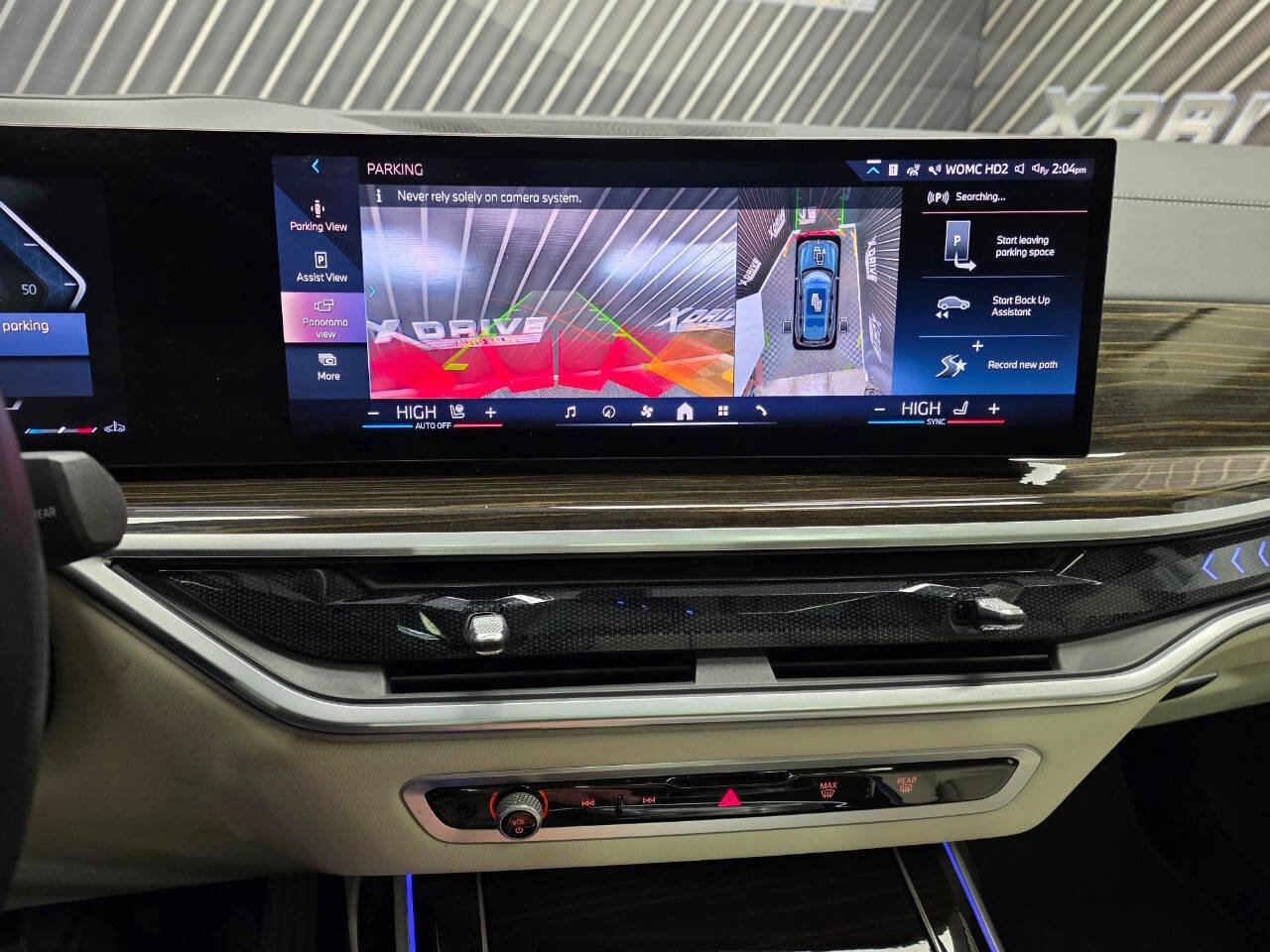 Used 2024 BMW X7 xDrive40i w/ Executive Package AWD/4WD image 32