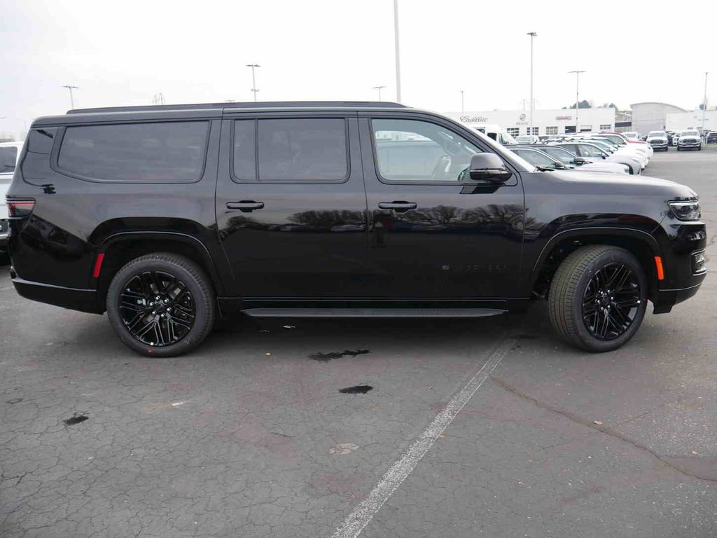 New 2025 Jeep Wagoneer L Series II w/ Convenience Group I image 21