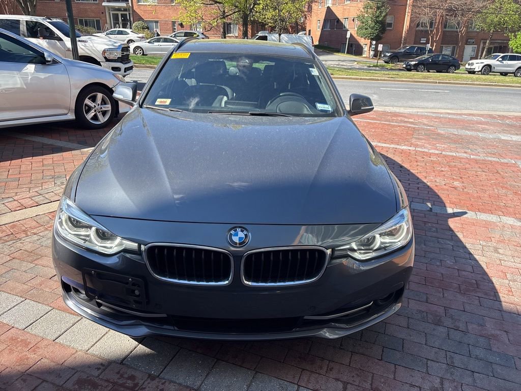 Used 2017 BMW 330i xDrive Wagon image 8