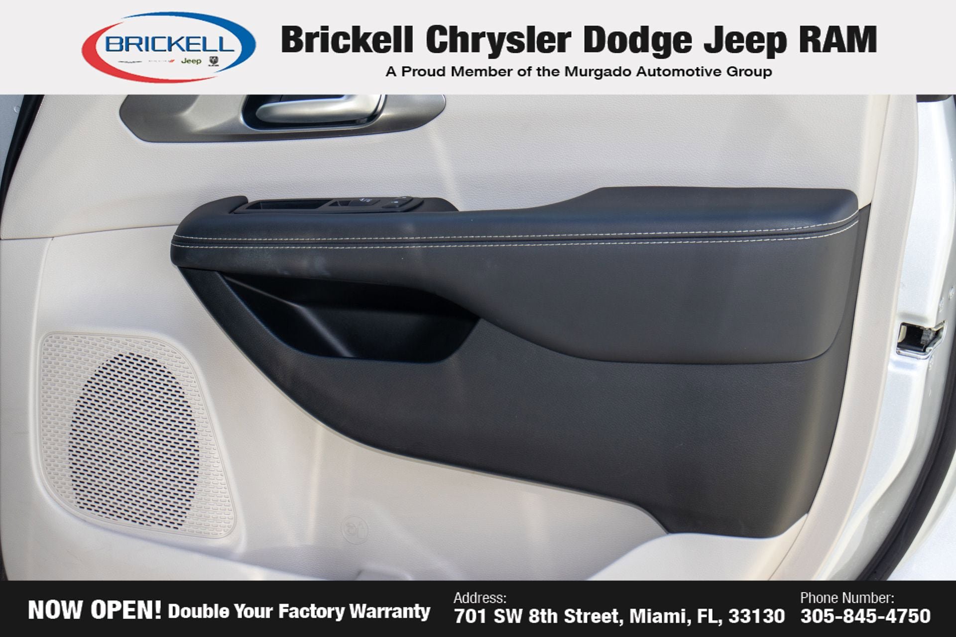 Used 2024 Chrysler Pacifica Touring-L FWD image 14