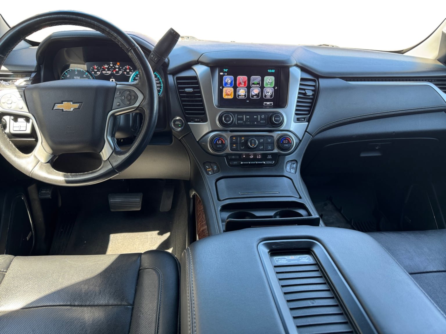 Used 2019 Chevrolet Suburban Premier w/ RST 6.2L Performance Edition image 12