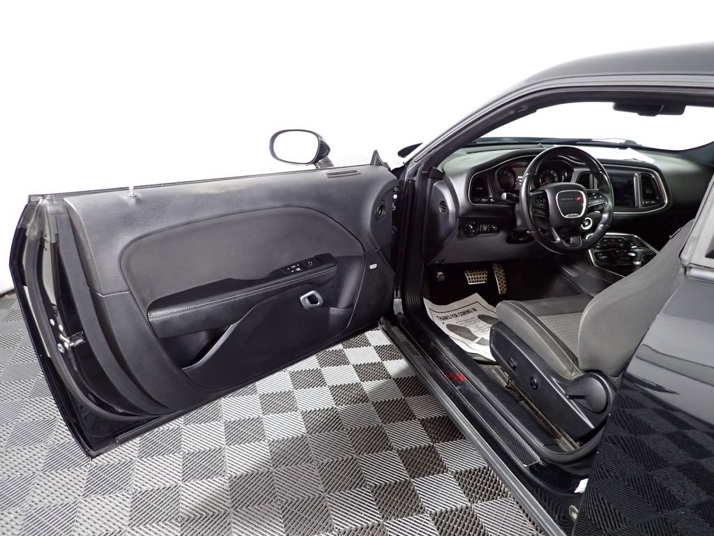 Used 2017 Dodge Challenger R/T w/ Blacktop Package RWD image 18