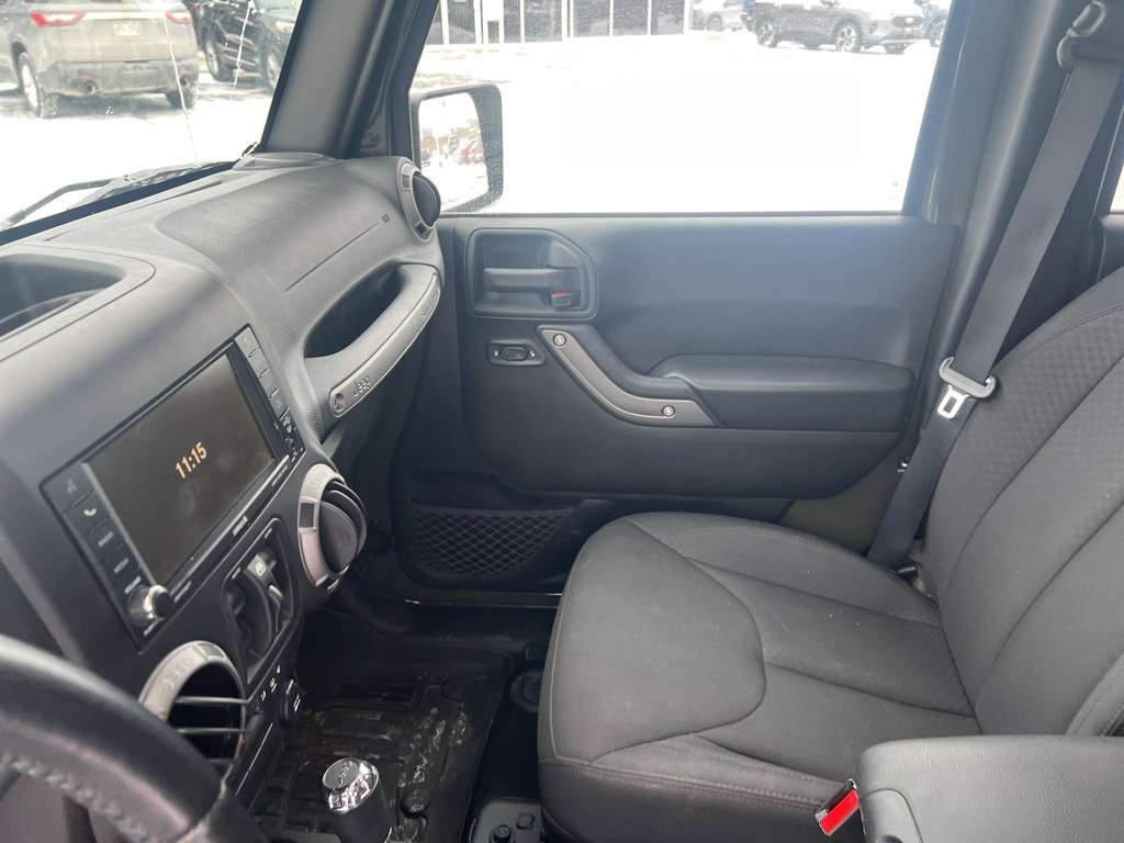 Used 2015 Jeep Wrangler Unlimited Sport w/ Quick Order Package 24S image 19