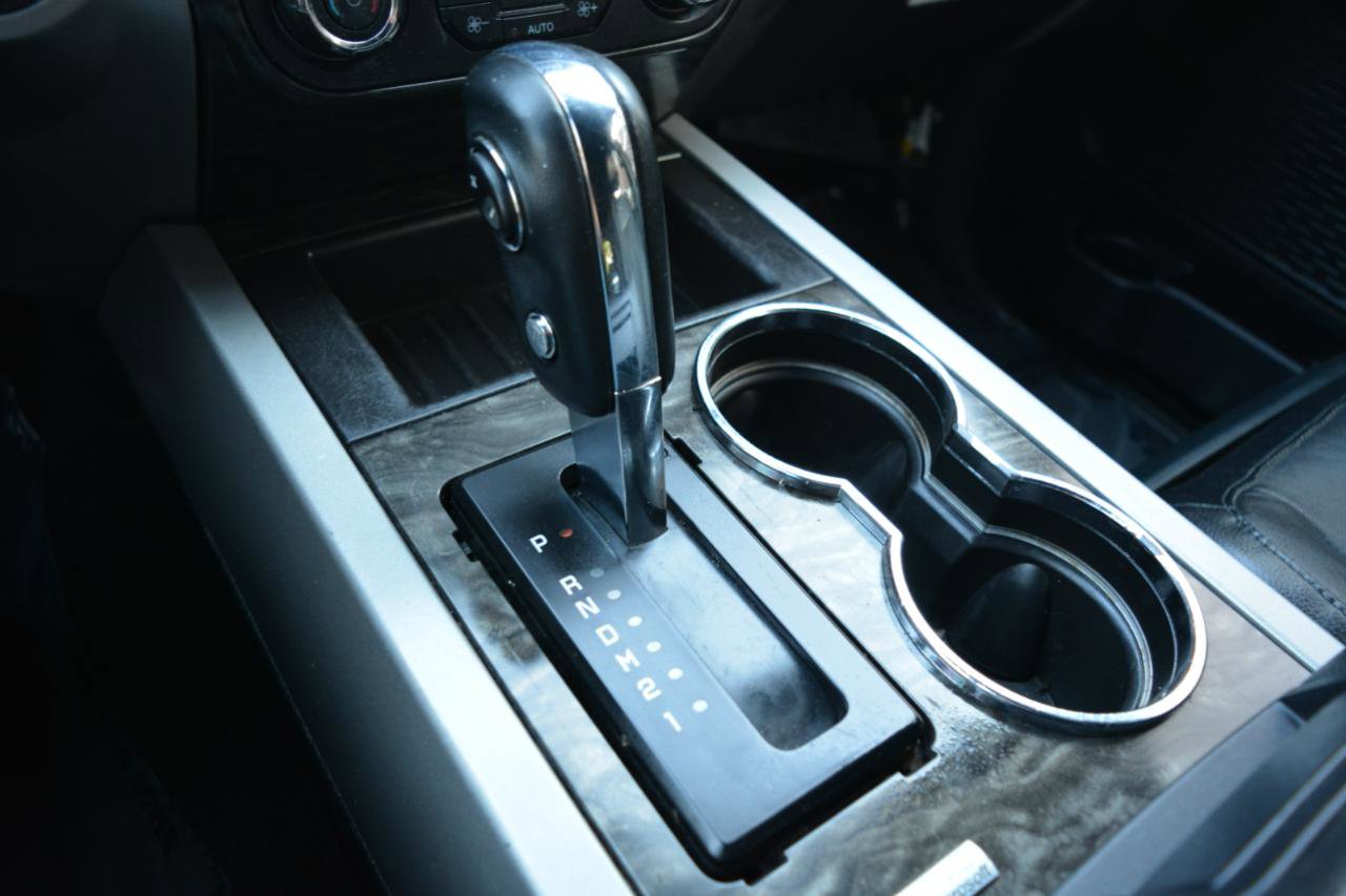 Used 2015 Ford Expedition Limited w/ Equipment Group 301A AWD/4WD image 28