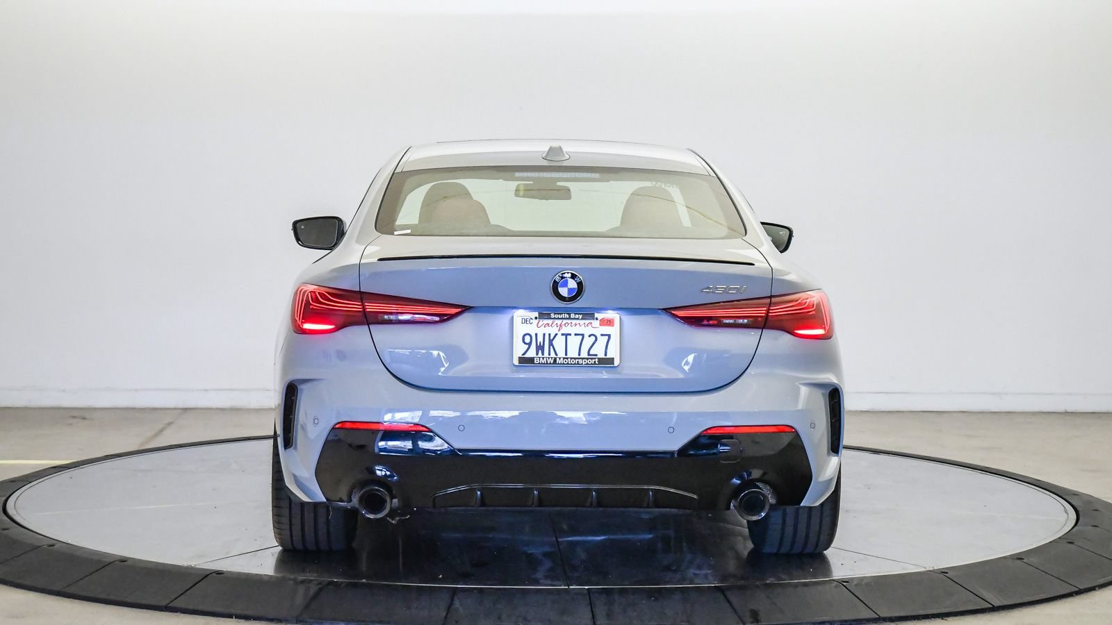 Used 2026 BMW 430i Coupe w/ M Sport Package RWD image 3