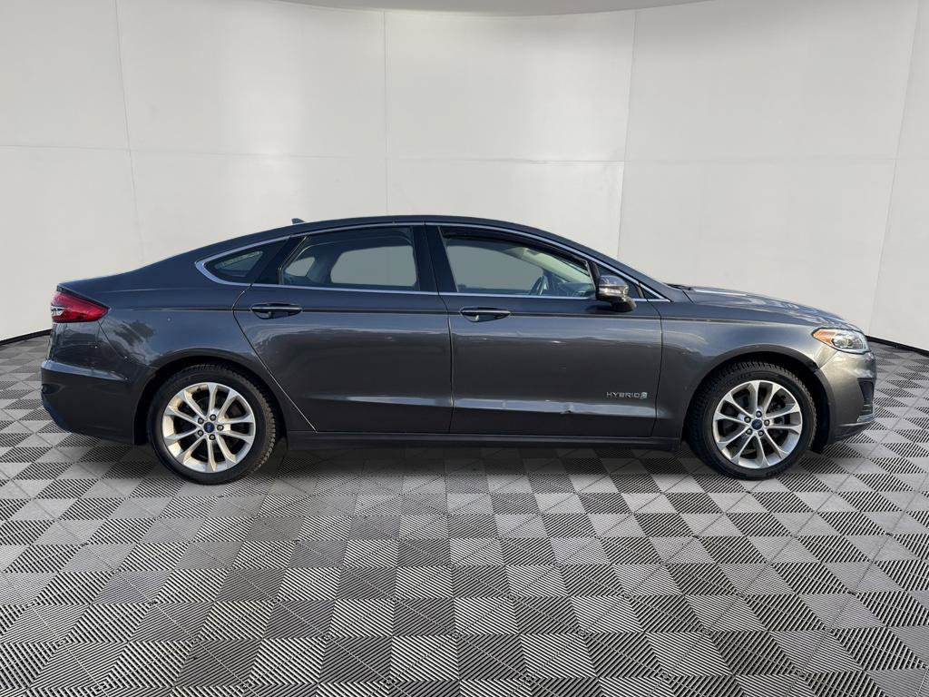 Used 2019 Ford Fusion SEL FWD image 10