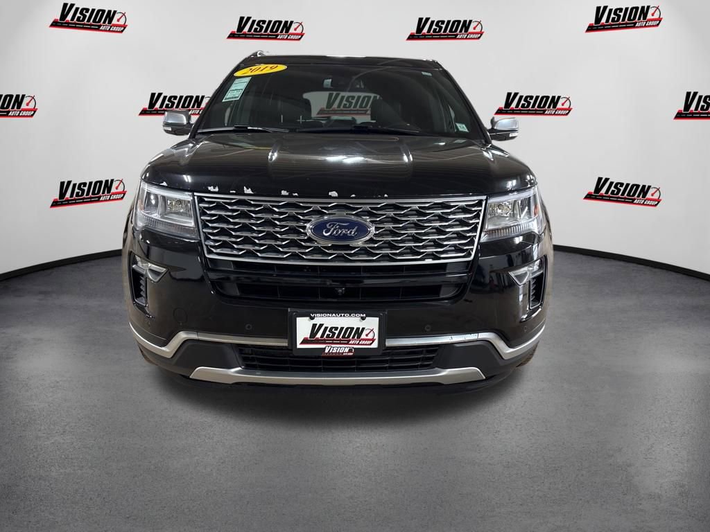 Used 2019 Ford Explorer Platinum AWD/4WD image 2