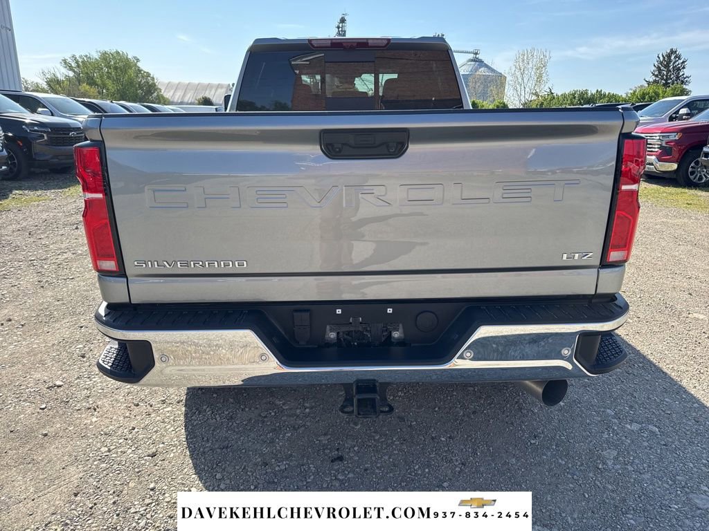 Used 2025 Chevrolet Silverado 2500 LTZ w/ LTZ Premium Package AWD/4WD image 4