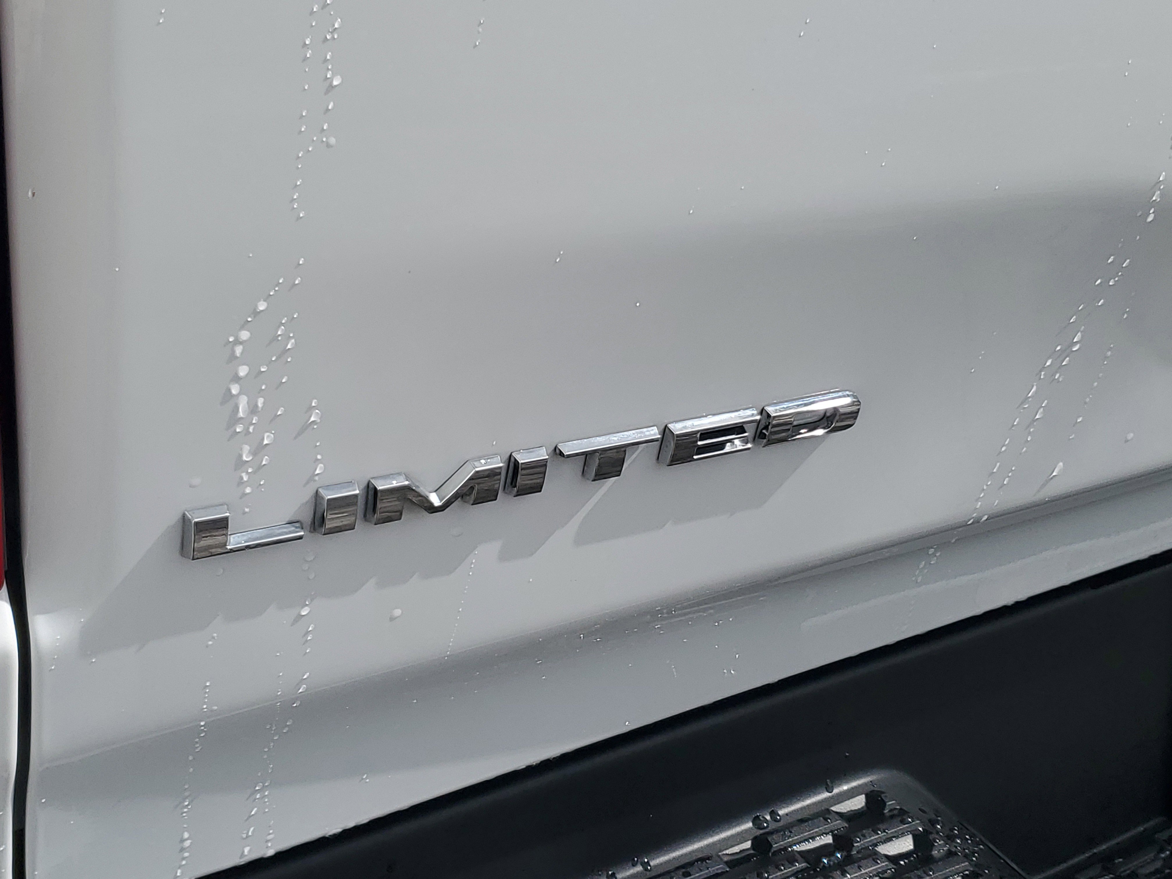 Used 2025 RAM 1500 Limited w/ Bed Utility Group image 8